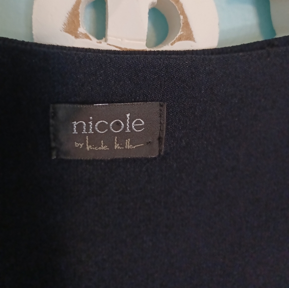 Nicole Miller Black Knit Short Sleeve Top w/Lace - Women's Size Small??? - Picture 3 of 4